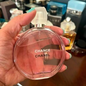 CHANEL
Eau de Toilette Spray CHANCE EAU TENDRE 3.4-oz